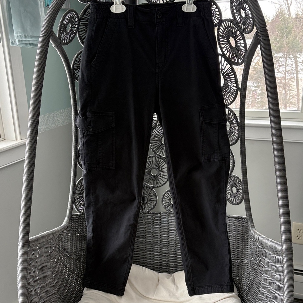 American Eagle Black Cargo Stretch Pants